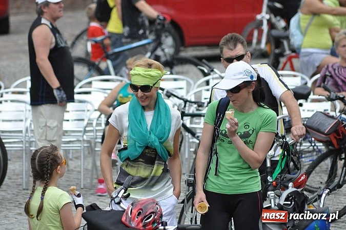 Zdjęcie w galerii na portalu naszraciborz.pl: Szósta Rowerowa Masa Krytyczna przejechała przez Racibórz. Super frekwencja wiadomości z regionu