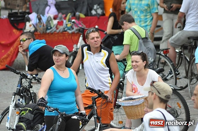 Zdjęcie w galerii na portalu naszraciborz.pl: Szósta Rowerowa Masa Krytyczna przejechała przez Racibórz. Super frekwencja wiadomości z regionu