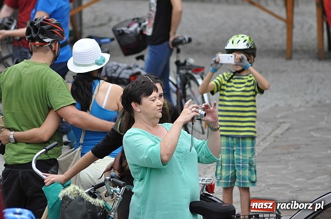 Zdjęcie w galerii na portalu naszraciborz.pl: Szósta Rowerowa Masa Krytyczna przejechała przez Racibórz. Super frekwencja wiadomości z regionu