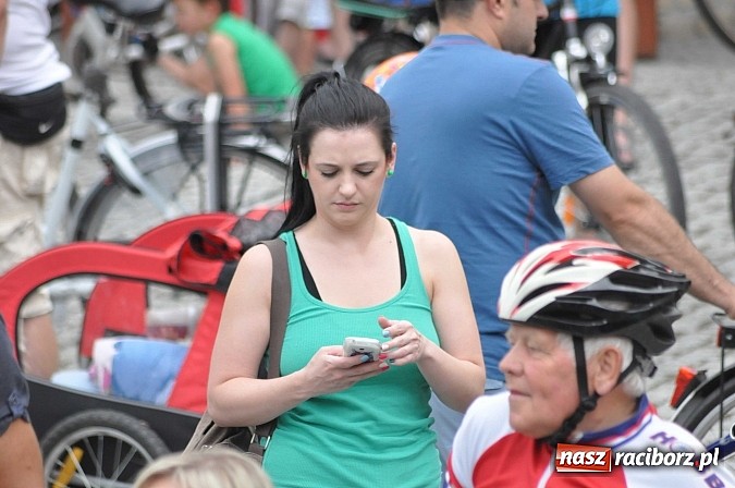 Zdjęcie w galerii na portalu naszraciborz.pl: Szósta Rowerowa Masa Krytyczna przejechała przez Racibórz. Super frekwencja wiadomości z regionu