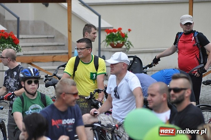 Zdjęcie w galerii na portalu naszraciborz.pl: Szósta Rowerowa Masa Krytyczna przejechała przez Racibórz. Super frekwencja wiadomości z regionu