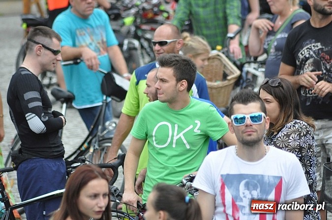 Zdjęcie w galerii na portalu naszraciborz.pl: Szósta Rowerowa Masa Krytyczna przejechała przez Racibórz. Super frekwencja wiadomości z regionu