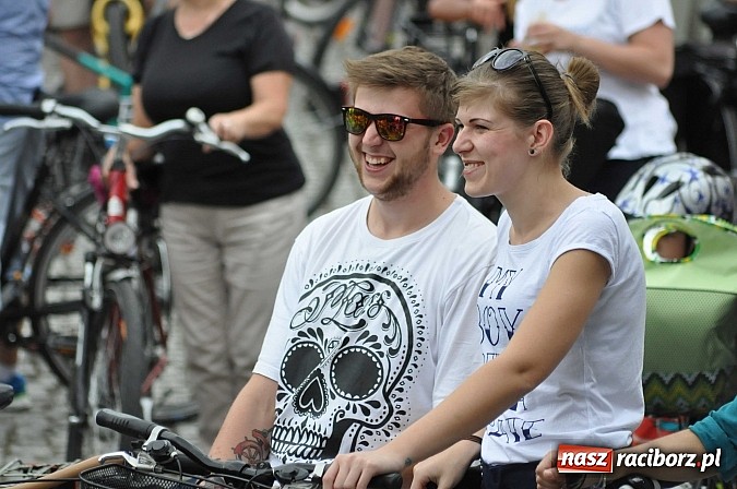 Zdjęcie w galerii na portalu naszraciborz.pl: Szósta Rowerowa Masa Krytyczna przejechała przez Racibórz. Super frekwencja wiadomości z regionu
