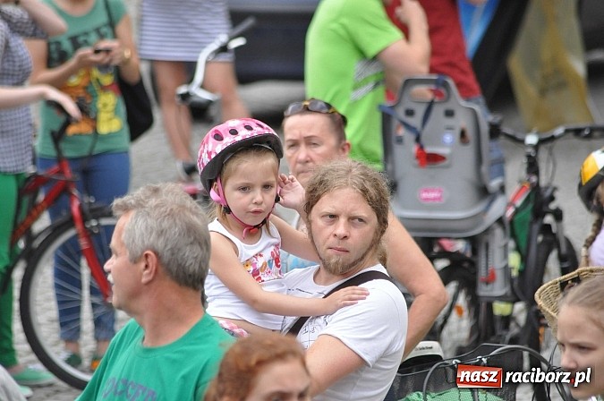 Zdjęcie w galerii na portalu naszraciborz.pl: Szósta Rowerowa Masa Krytyczna przejechała przez Racibórz. Super frekwencja wiadomości z regionu