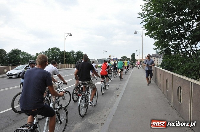 Zdjęcie w galerii na portalu naszraciborz.pl: Szósta Rowerowa Masa Krytyczna przejechała przez Racibórz. Super frekwencja wiadomości z regionu