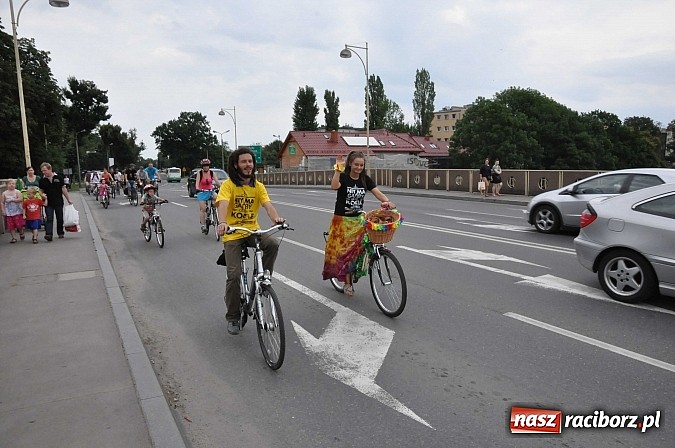 Zdjęcie w galerii na portalu naszraciborz.pl: Szósta Rowerowa Masa Krytyczna przejechała przez Racibórz. Super frekwencja wiadomości z regionu