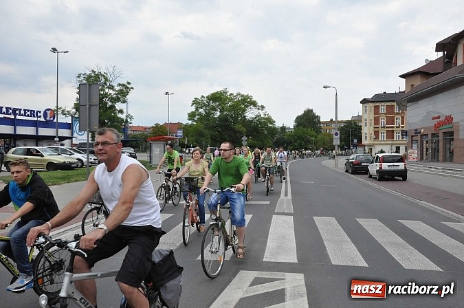 Zdjęcie w galerii na portalu naszraciborz.pl: Szósta Rowerowa Masa Krytyczna przejechała przez Racibórz. Super frekwencja wiadomości z regionu