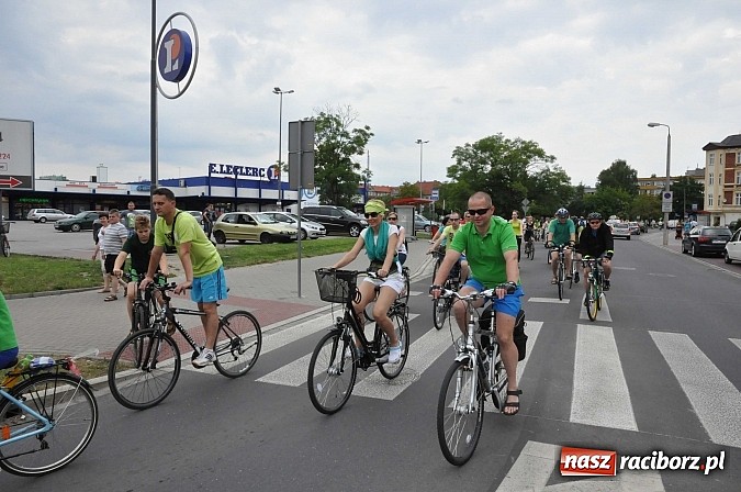 Zdjęcie w galerii na portalu naszraciborz.pl: Szósta Rowerowa Masa Krytyczna przejechała przez Racibórz. Super frekwencja wiadomości z regionu