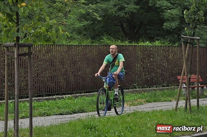 Zdjęcie w galerii na portalu naszraciborz.pl: Szósta Rowerowa Masa Krytyczna przejechała przez Racibórz. Super frekwencja wiadomości z regionu