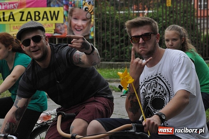 Zdjęcie w galerii na portalu naszraciborz.pl: Szósta Rowerowa Masa Krytyczna przejechała przez Racibórz. Super frekwencja wiadomości z regionu