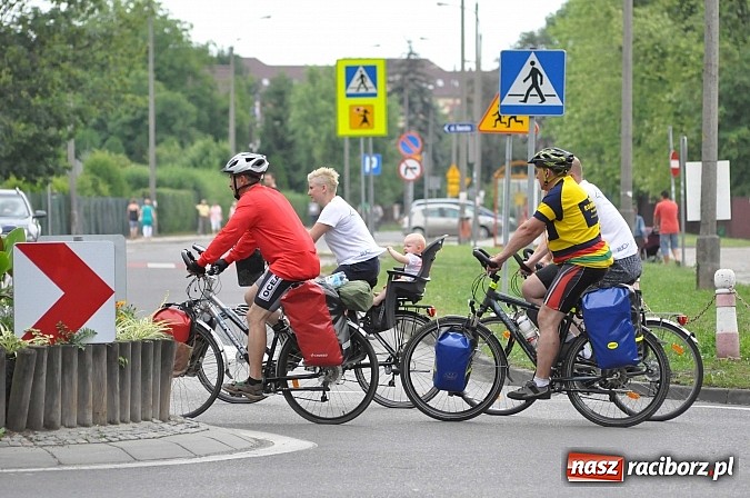 Zdjęcie w galerii na portalu naszraciborz.pl: Szósta Rowerowa Masa Krytyczna przejechała przez Racibórz. Super frekwencja wiadomości z regionu