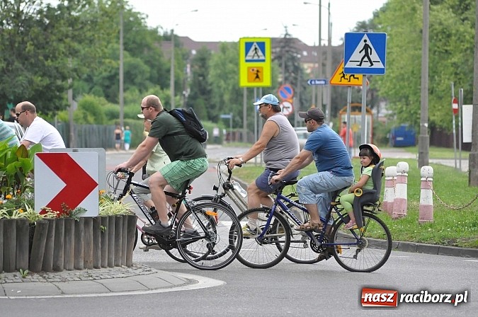 Zdjęcie w galerii na portalu naszraciborz.pl: Szósta Rowerowa Masa Krytyczna przejechała przez Racibórz. Super frekwencja wiadomości z regionu