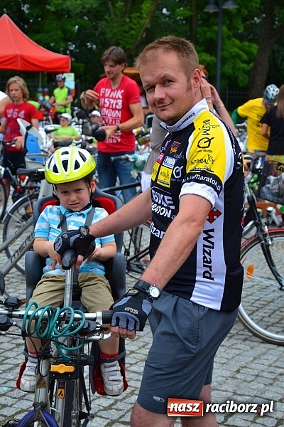 Zdjęcie w galerii na portalu naszraciborz.pl: Szósta Rowerowa Masa Krytyczna przejechała przez Racibórz. Super frekwencja wiadomości z regionu