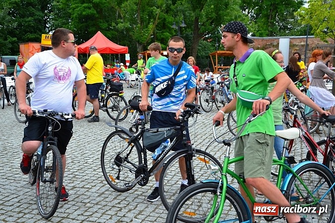 Zdjęcie w galerii na portalu naszraciborz.pl: Szósta Rowerowa Masa Krytyczna przejechała przez Racibórz. Super frekwencja wiadomości z regionu