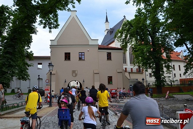Zdjęcie w galerii na portalu naszraciborz.pl: Szósta Rowerowa Masa Krytyczna przejechała przez Racibórz. Super frekwencja wiadomości z regionu