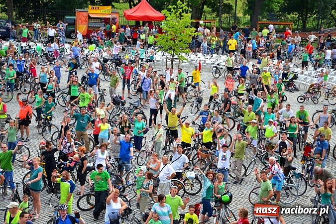 Zdjęcie w galerii na portalu naszraciborz.pl: Szósta Rowerowa Masa Krytyczna przejechała przez Racibórz. Super frekwencja wiadomości z regionu