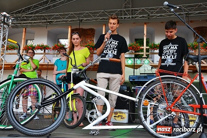 Zdjęcie w galerii na portalu naszraciborz.pl: Szósta Rowerowa Masa Krytyczna przejechała przez Racibórz. Super frekwencja wiadomości z regionu