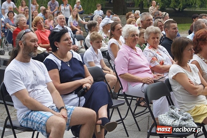 Zdjęcie w galerii na portalu naszraciborz.pl: Perspektywa na dobry początek koncertów letnich w Parku Roth wiadomości z regionu