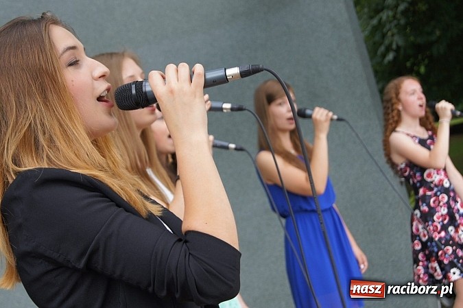 Zdjęcie w galerii na portalu naszraciborz.pl: Perspektywa na dobry początek koncertów letnich w Parku Roth wiadomości z regionu