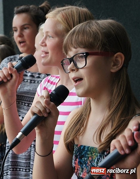 Zdjęcie w galerii na portalu naszraciborz.pl: Perspektywa na dobry początek koncertów letnich w Parku Roth wiadomości z regionu