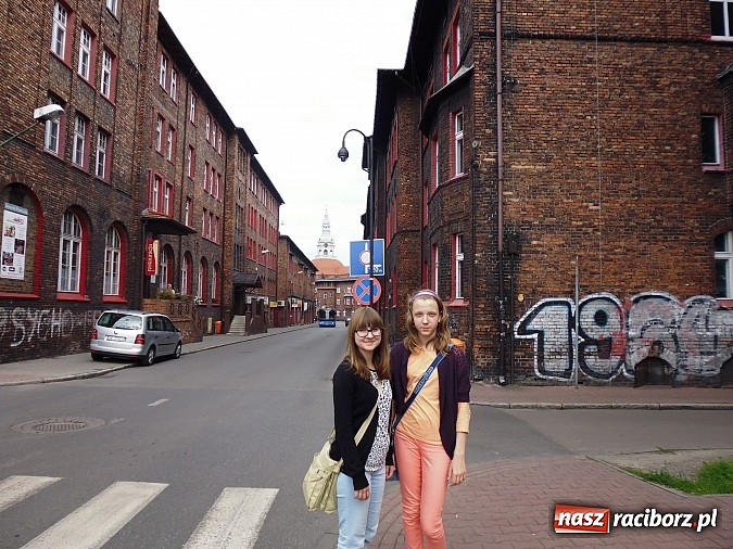 Zdjęcie w galerii na portalu naszraciborz.pl: Redaktorzy z Gimnazjum nr 3 nagrodzeni wiadomości z regionu