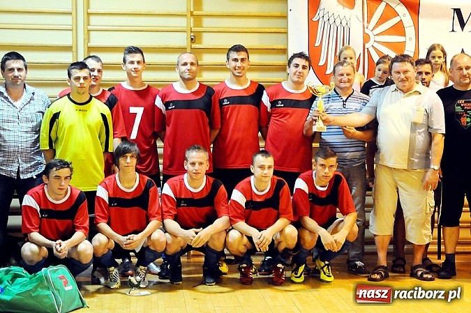 Zdjęcie w galerii na portalu naszraciborz.pl: LKS Studzienna obronił Puchar Prezydenta wiadomości z regionu