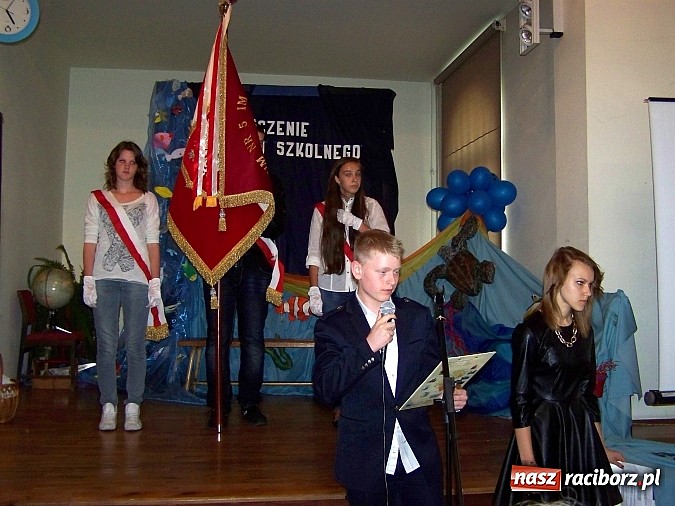 Zdjęcie w galerii na portalu naszraciborz.pl: Pożegnanie klas 3 w G5 wiadomości z regionu