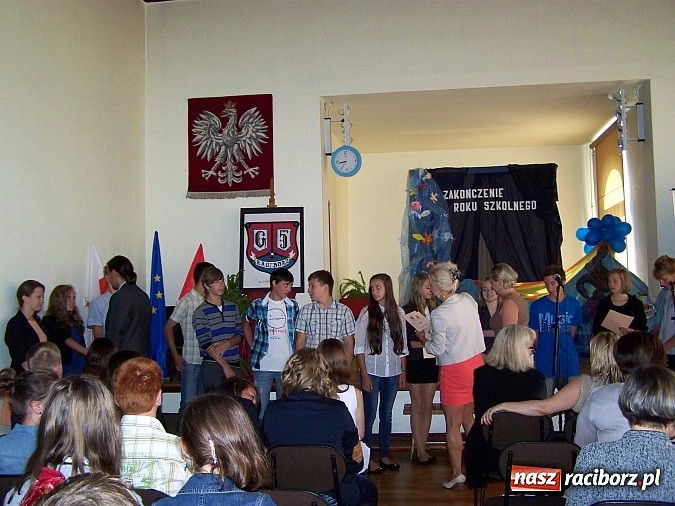 Zdjęcie w galerii na portalu naszraciborz.pl: Zakończenie roku w gimnazjum nr 5 wiadomości z regionu