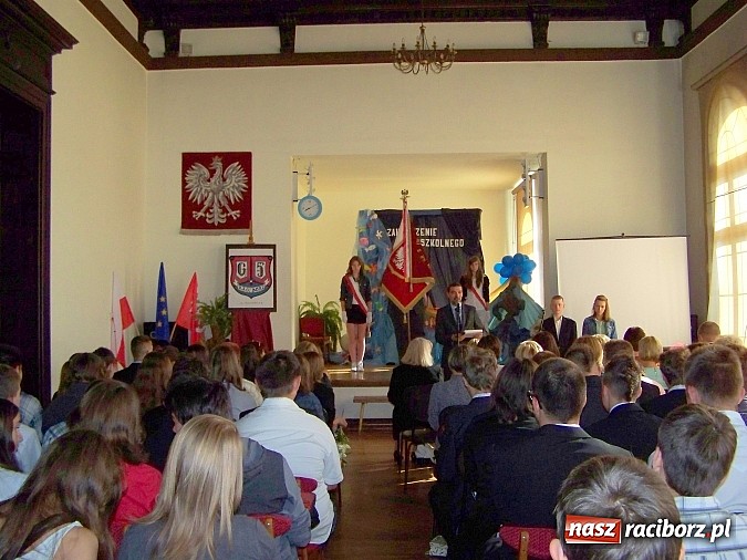 Zdjęcie w galerii na portalu naszraciborz.pl: Zakończenie roku w gimnazjum nr 5 wiadomości z regionu