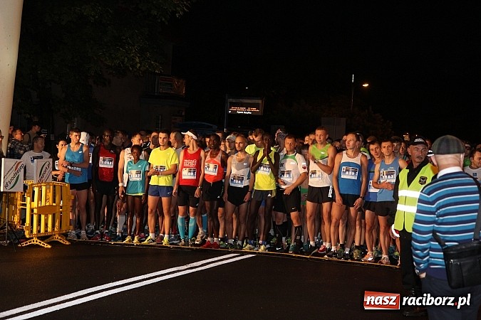 Zdjęcie w galerii na portalu naszraciborz.pl: Rybnicki P&oacute;łmaraton Księżycowy już za nami. Startowali też mieszkańcy naszego powiatu wiadomości z regionu