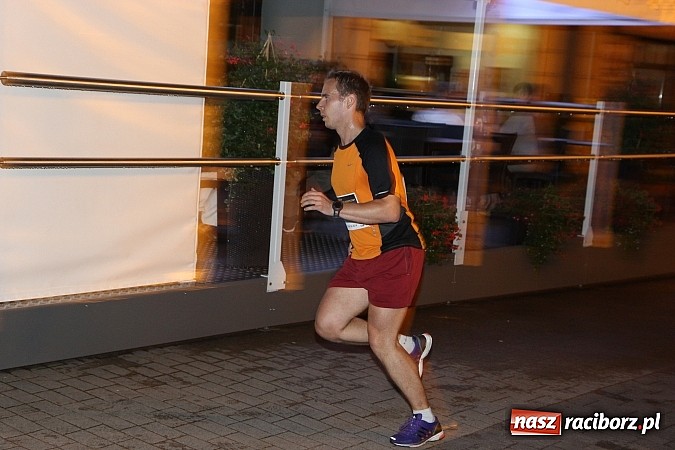 Zdjęcie w galerii na portalu naszraciborz.pl: Rybnicki P&oacute;łmaraton Księżycowy już za nami. Startowali też mieszkańcy naszego powiatu wiadomości z regionu