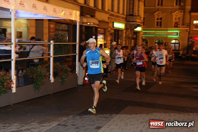 Zdjęcie w galerii na portalu naszraciborz.pl: Rybnicki P&oacute;łmaraton Księżycowy już za nami. Startowali też mieszkańcy naszego powiatu wiadomości z regionu