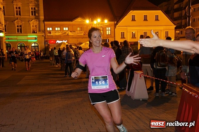 Zdjęcie w galerii na portalu naszraciborz.pl: Rybnicki P&oacute;łmaraton Księżycowy już za nami. Startowali też mieszkańcy naszego powiatu wiadomości z regionu