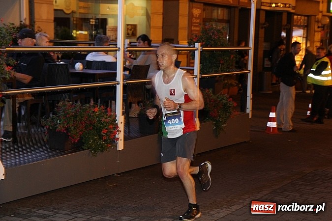 Zdjęcie w galerii na portalu naszraciborz.pl: Rybnicki P&oacute;łmaraton Księżycowy już za nami. Startowali też mieszkańcy naszego powiatu wiadomości z regionu