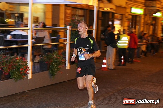 Zdjęcie w galerii na portalu naszraciborz.pl: Rybnicki P&oacute;łmaraton Księżycowy już za nami. Startowali też mieszkańcy naszego powiatu wiadomości z regionu