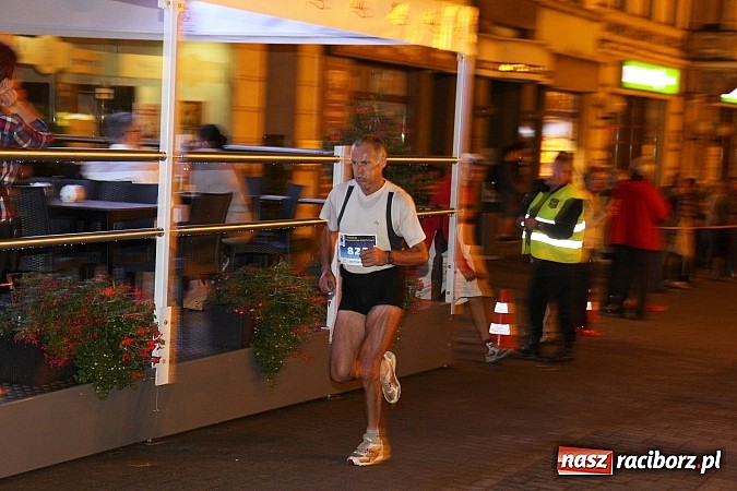 Zdjęcie w galerii na portalu naszraciborz.pl: Rybnicki P&oacute;łmaraton Księżycowy już za nami. Startowali też mieszkańcy naszego powiatu wiadomości z regionu