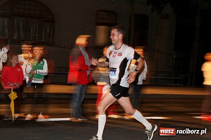 Zdjęcie w galerii na portalu naszraciborz.pl: Rybnicki P&oacute;łmaraton Księżycowy już za nami. Startowali też mieszkańcy naszego powiatu wiadomości z regionu