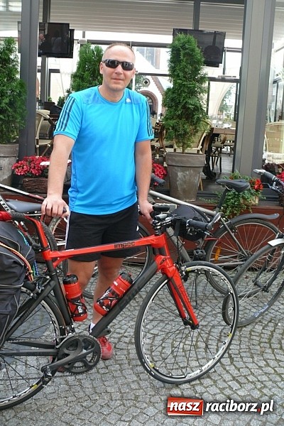 Zdjęcie w galerii na portalu naszraciborz.pl: Jan Surga wyruszył rowerem na Gibraltar wiadomości z regionu