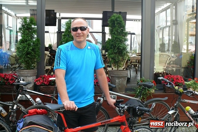Zdjęcie w galerii na portalu naszraciborz.pl: Jan Surga wyruszył rowerem na Gibraltar wiadomości z regionu