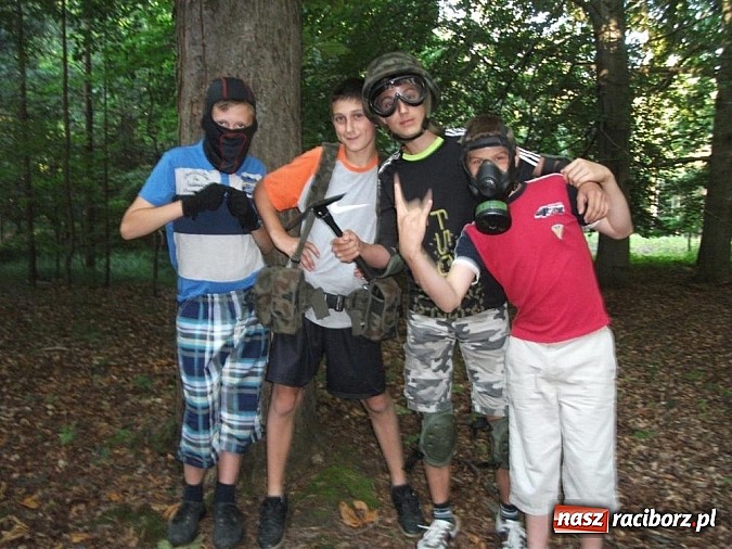 Zdjęcie w galerii na portalu naszraciborz.pl: Przygoda i zabawa, czyli biwak w Borucinie wiadomości z regionu