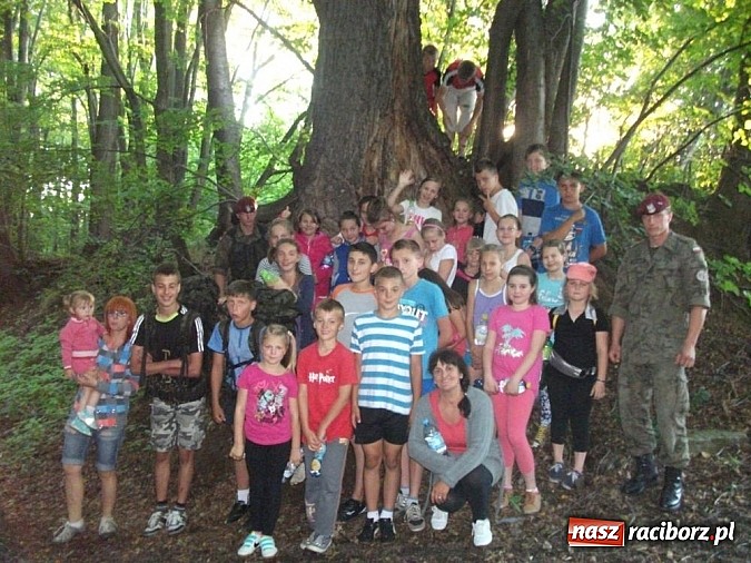 Zdjęcie w galerii na portalu naszraciborz.pl: Przygoda i zabawa, czyli biwak w Borucinie wiadomości z regionu