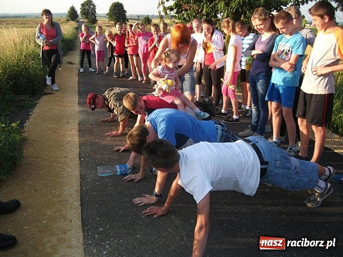 Zdjęcie w galerii na portalu naszraciborz.pl: Przygoda i zabawa, czyli biwak w Borucinie wiadomości z regionu