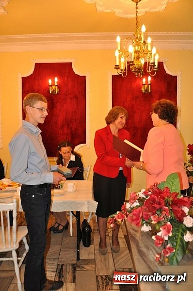 Zdjęcie w galerii na portalu naszraciborz.pl: Najzdolniejsi uczniowie z gminy Kuźnia Raciborska zostali nagrodzeni wiadomości z regionu