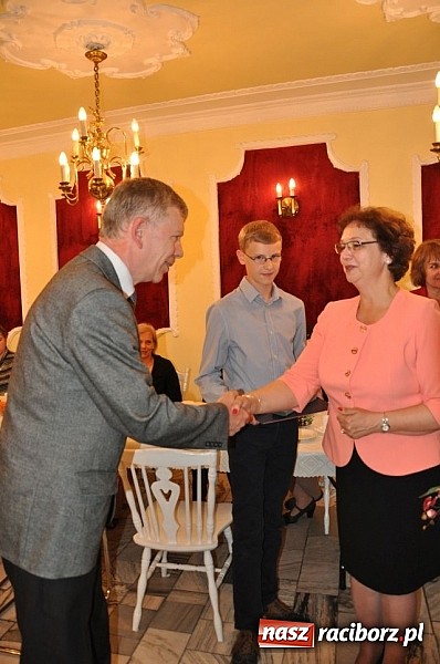 Zdjęcie w galerii na portalu naszraciborz.pl: Najzdolniejsi uczniowie z gminy Kuźnia Raciborska zostali nagrodzeni wiadomości z regionu
