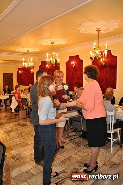 Zdjęcie w galerii na portalu naszraciborz.pl: Najzdolniejsi uczniowie z gminy Kuźnia Raciborska zostali nagrodzeni wiadomości z regionu