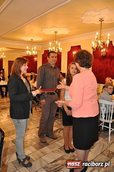 Zdjęcie w galerii na portalu naszraciborz.pl: Najzdolniejsi uczniowie z gminy Kuźnia Raciborska zostali nagrodzeni wiadomości z regionu