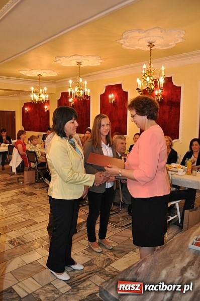 Zdjęcie w galerii na portalu naszraciborz.pl: Najzdolniejsi uczniowie z gminy Kuźnia Raciborska zostali nagrodzeni wiadomości z regionu