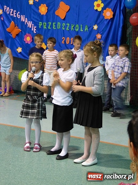 Zdjęcie w galerii na portalu naszraciborz.pl: Polonez na zakończenie roku w... przedszkolu wiadomości z regionu