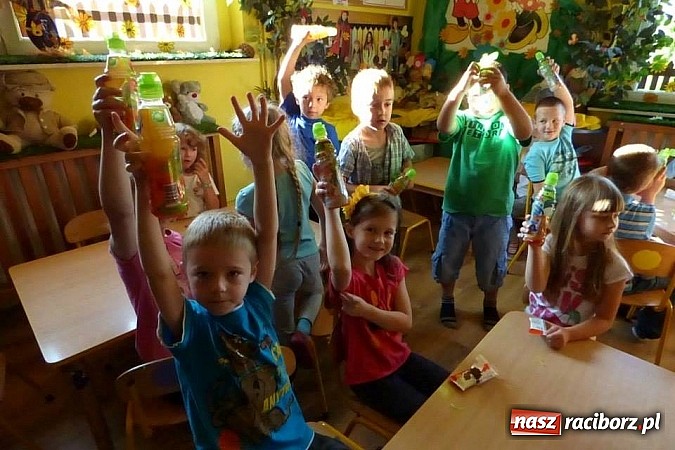 Zdjęcie w galerii na portalu naszraciborz.pl: Polonez na zakończenie roku w... przedszkolu wiadomości z regionu