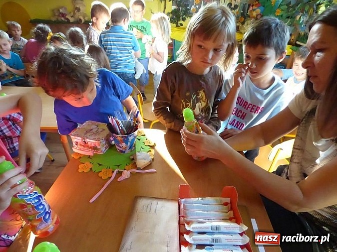 Zdjęcie w galerii na portalu naszraciborz.pl: Polonez na zakończenie roku w... przedszkolu wiadomości z regionu